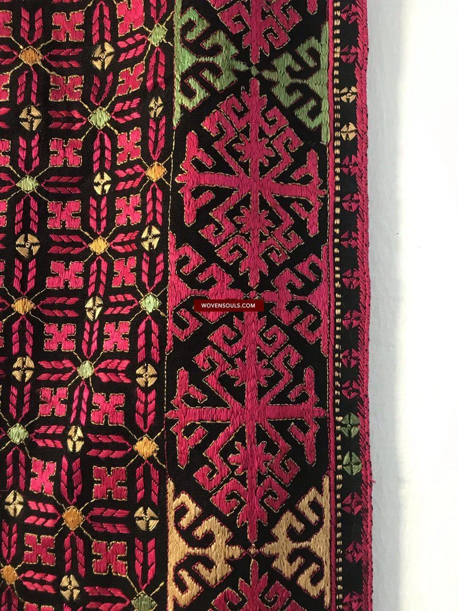 1351 Antique Textile Turban Panel with Embroidery from Kohistan / Swat