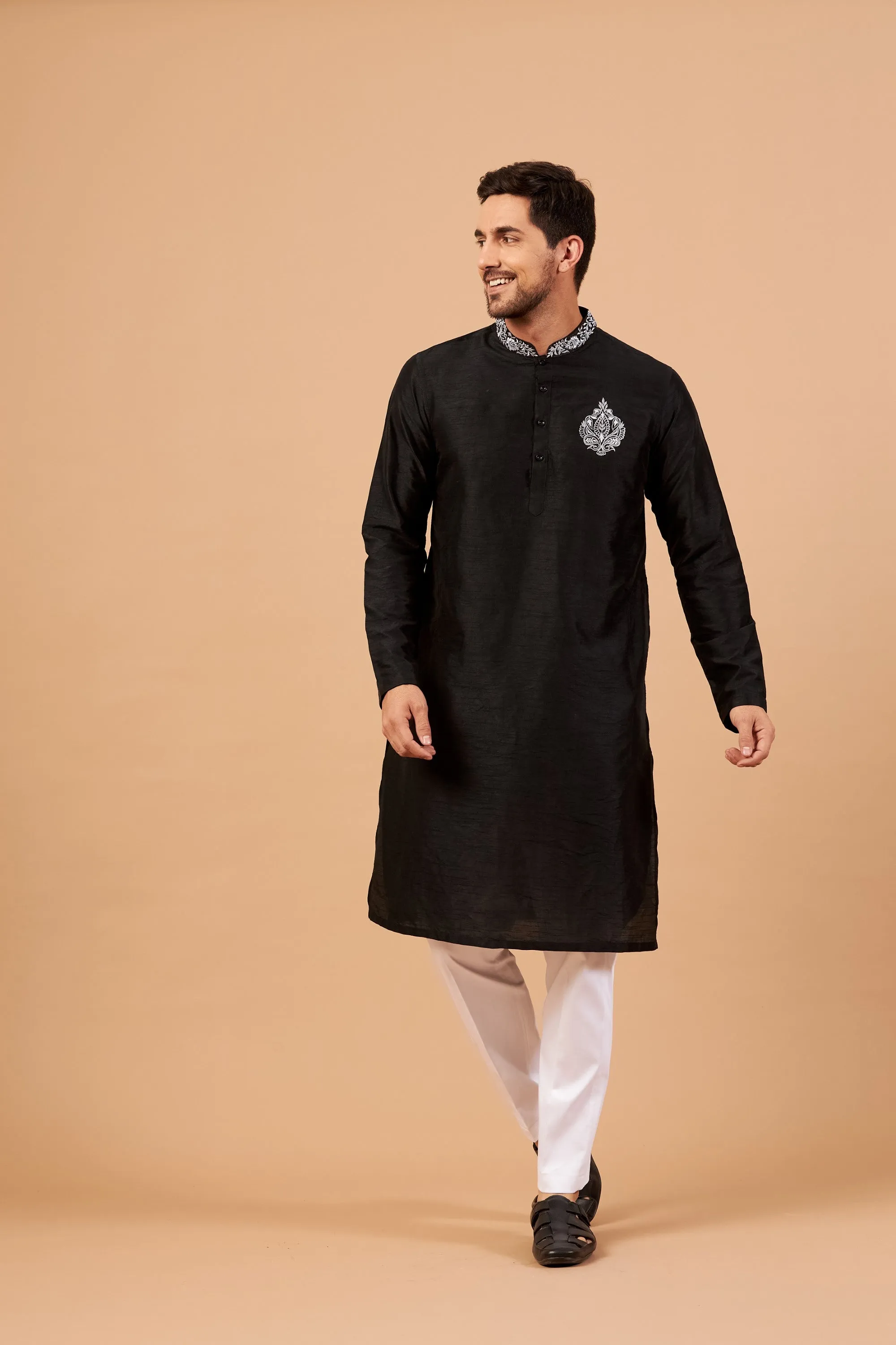 Men's Amyr Traditional Embroidered Black Kurta With Crop Pants - Hilo Design