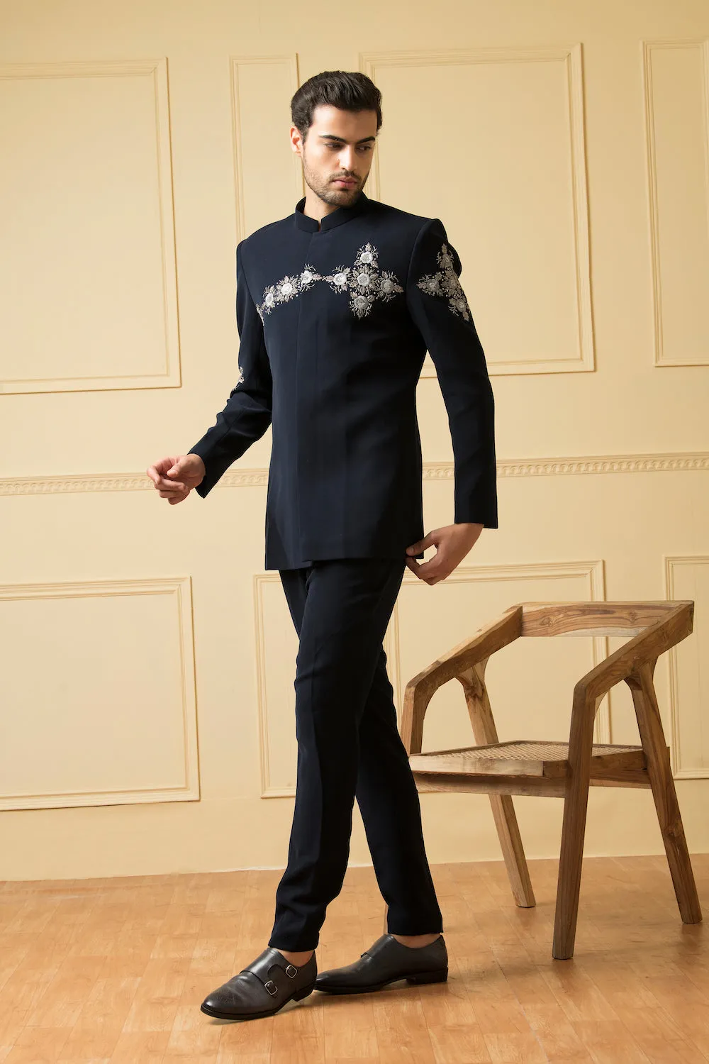 Men's Silver Zardozi Embroidery Blue Bandhgala Set - Hilo Design