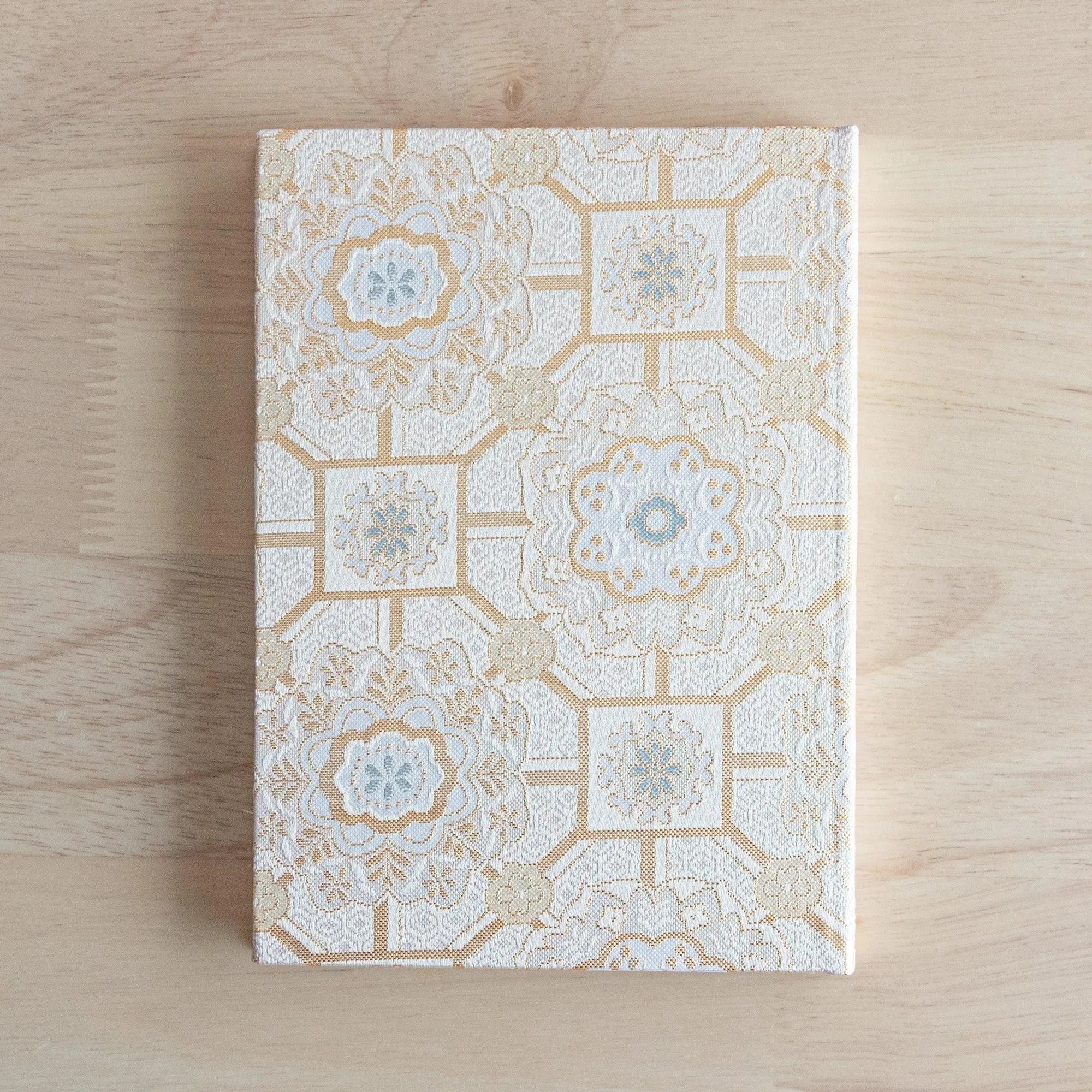 Nishijin Textile Shokkou Pattern Notebook (B6)