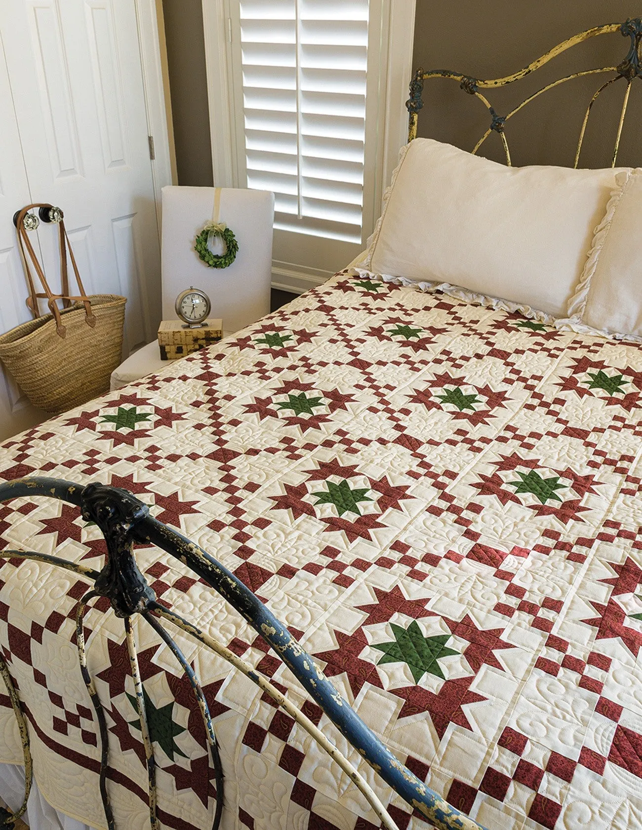 PATTERN BOOK, Red & Green Quilts From Martingale