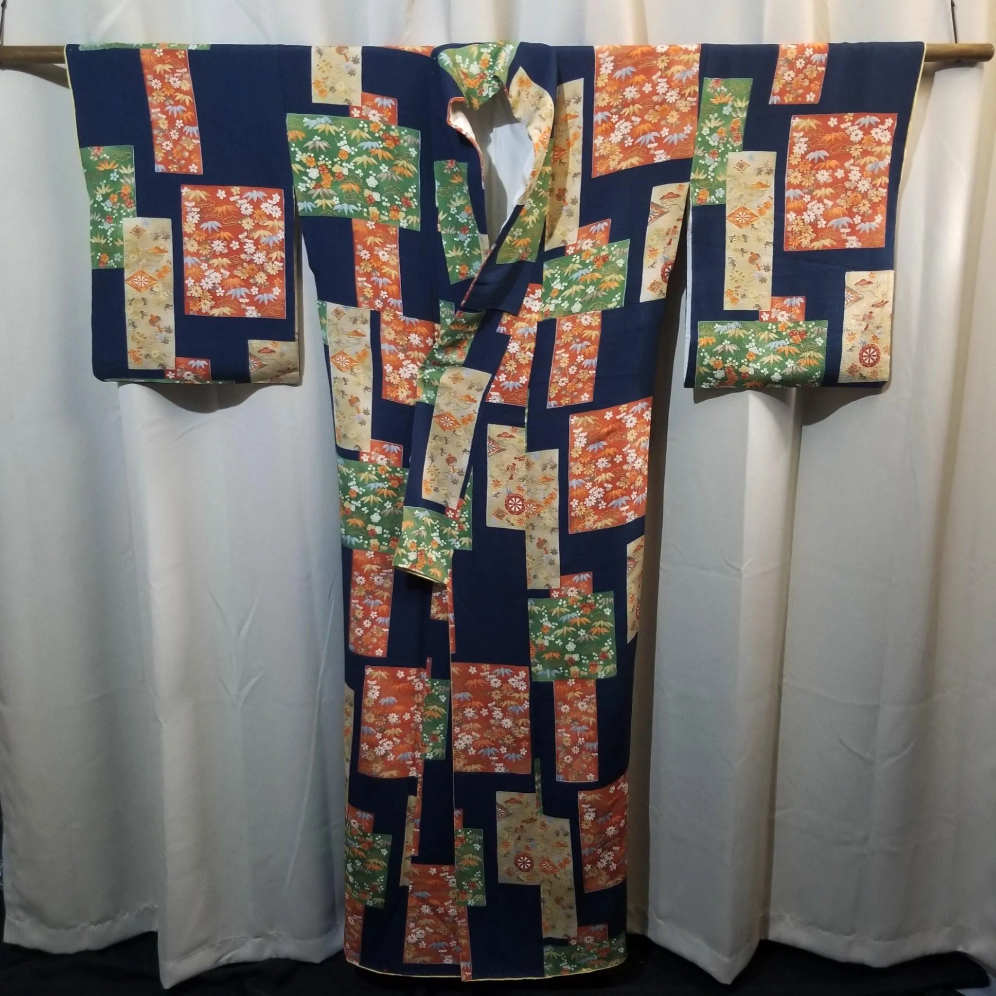 "Autumn Crepe" Vintage Kimono