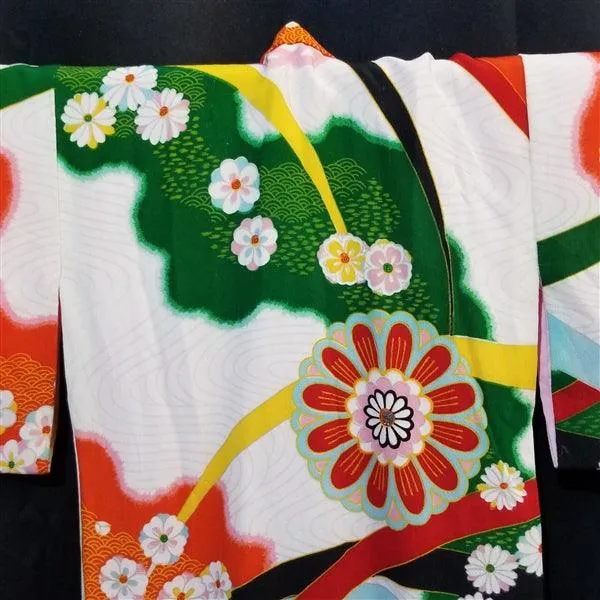 "Floating Mums" Vintage Girl's Kimono